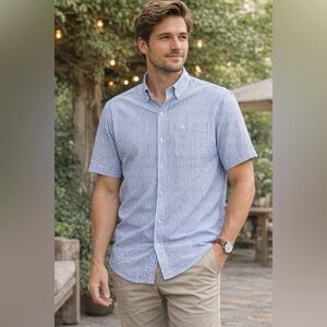 Dockers men's blue and white striped seersucker button-up short-sleeve large